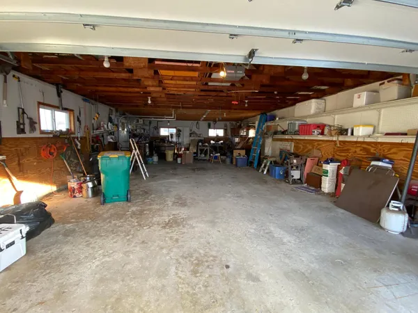 $192,900 | 245 North Broadway, Alden, MN 56009