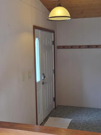 $192,900 | 245 North Broadway, Alden, MN 56009