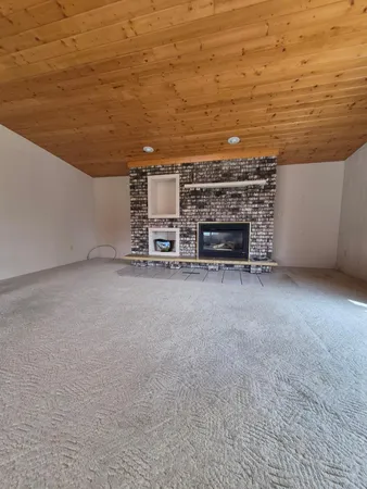 $192,900 | 245 North Broadway, Alden, MN 56009