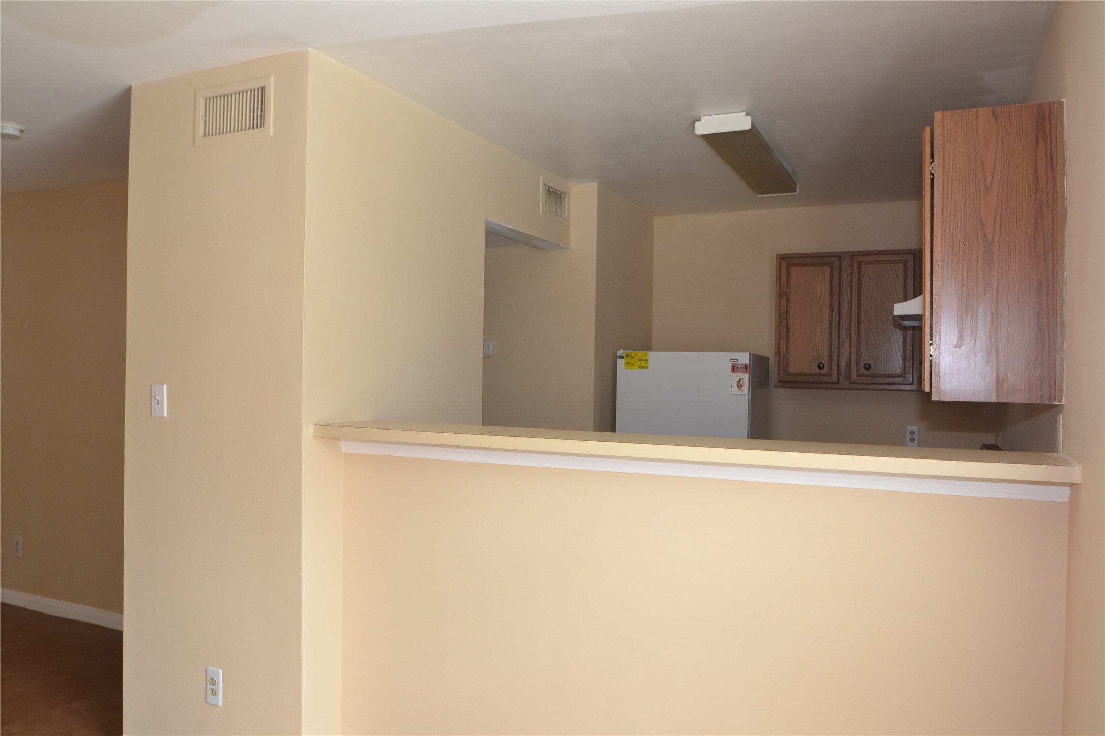 304 Dell Court, Unit 6 Houston, TX 77009 - Photo 9 of 47