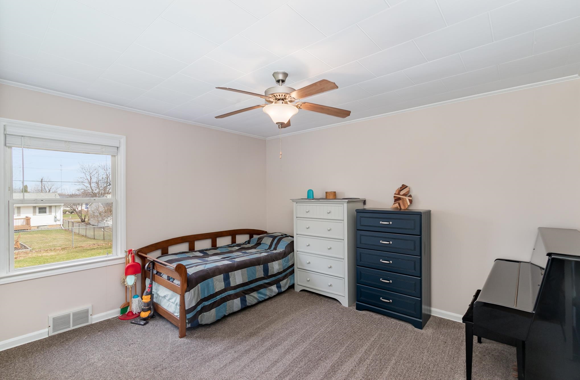 1000 Glencoe Road Alma, MI 48801 - Photo 10 of 25 1898446-9.JPG