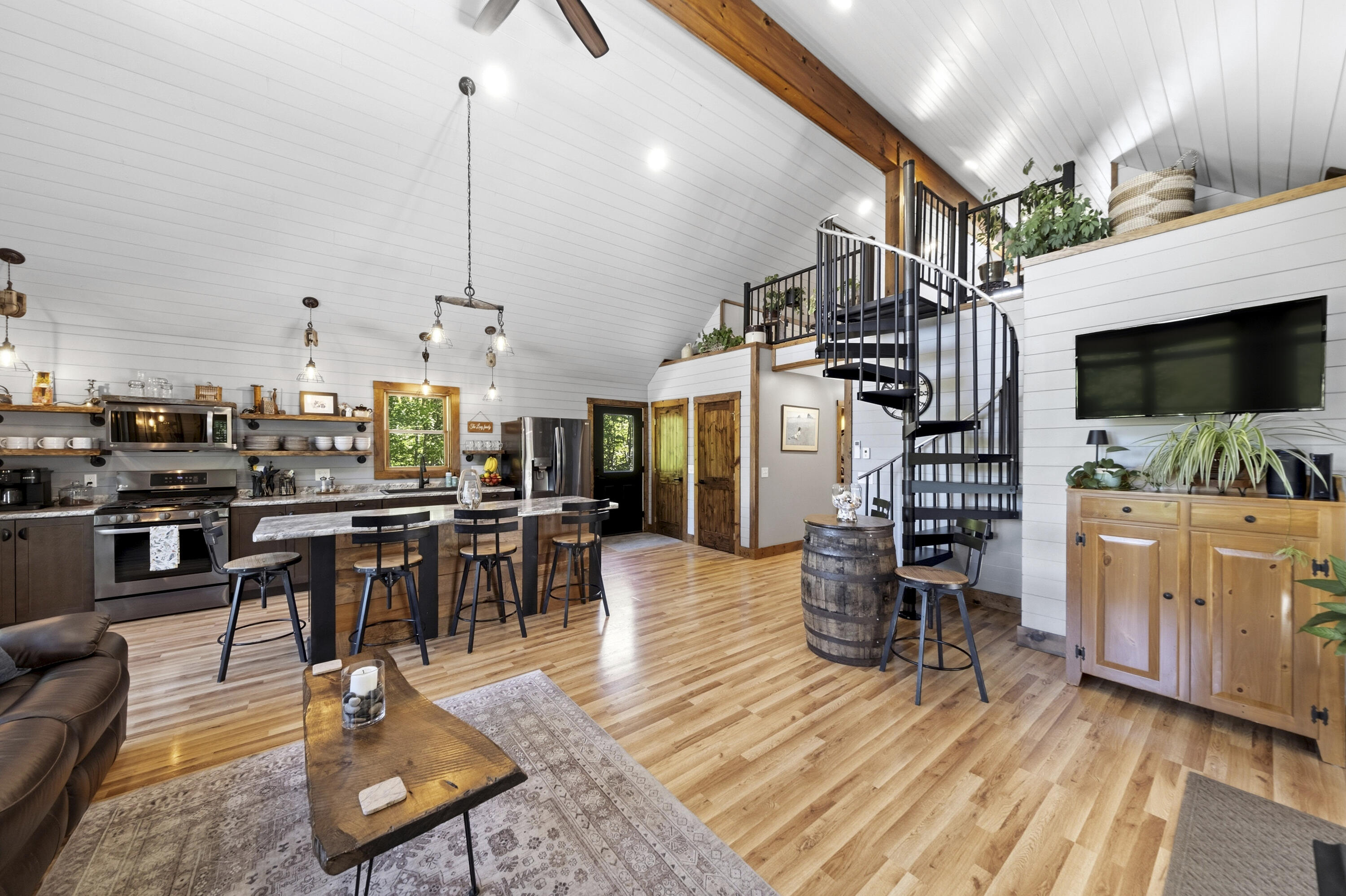 371 Union Road Waldoboro, ME 04572 - Photo 15 of 46 25- 317 Union Street - Waldoboro - JAC