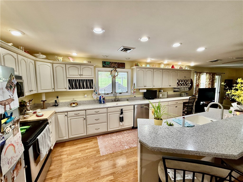 2255 South Taylor Road Decatur, IL 62521 - Photo 2 of 47