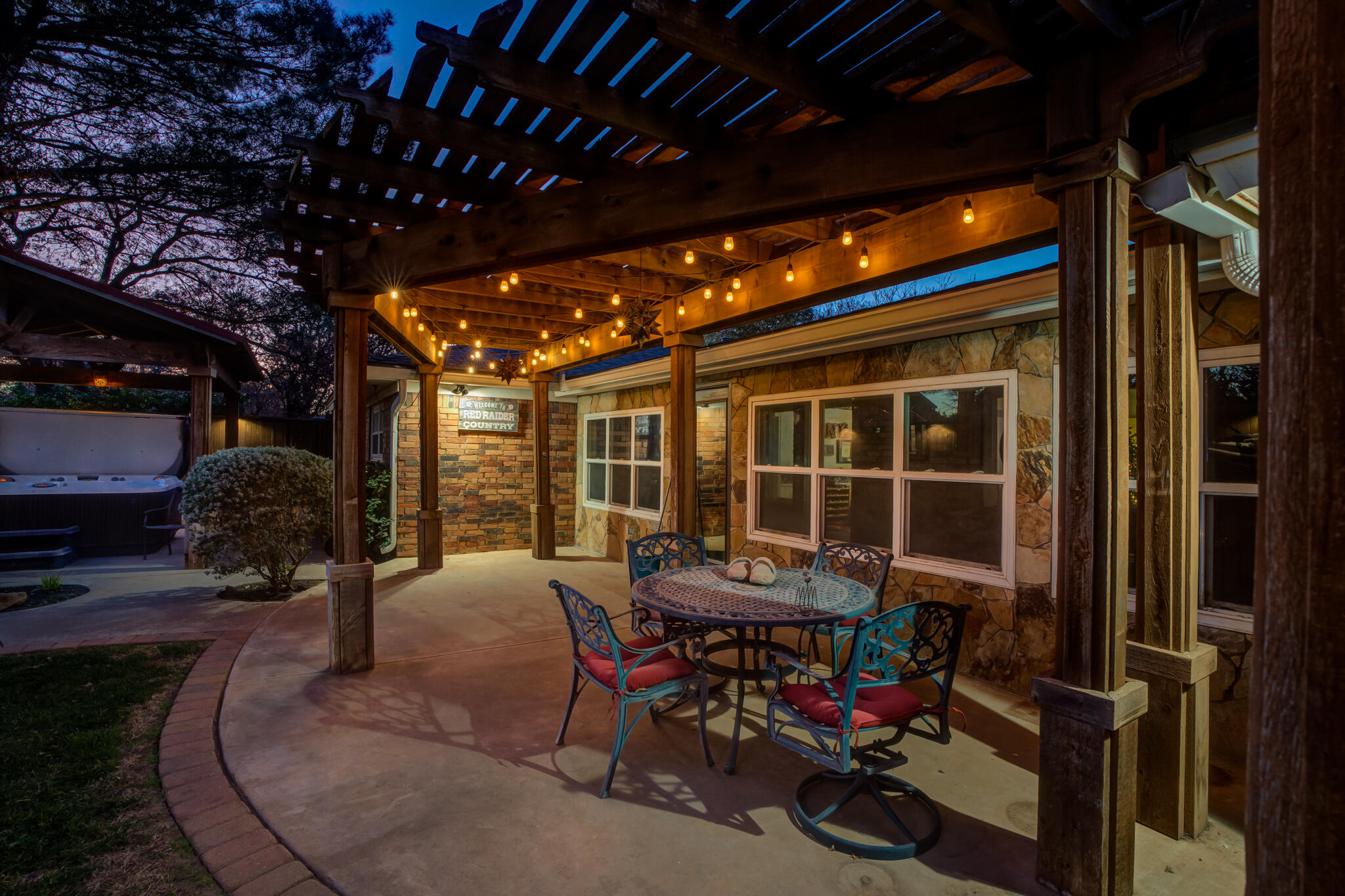 5713 76th Street Lubbock, TX 79424 - Photo 59 of 62 5713-76th-St_Lubbock-TX_62_Backyard-Twil
