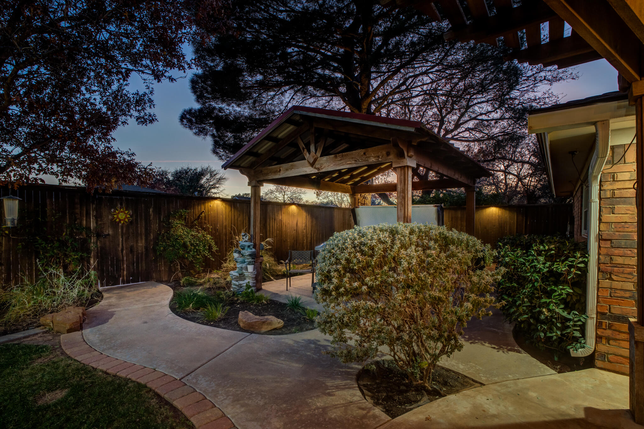 5713 76th Street Lubbock, TX 79424 - Photo 62 of 62 5713-76th-St_Lubbock-TX_65_Backyard-Twil