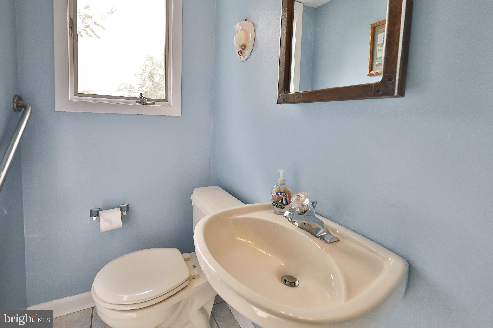 3218 Hayes Road Norristown, PA 19403 - Photo 11 of 24 Powder Room