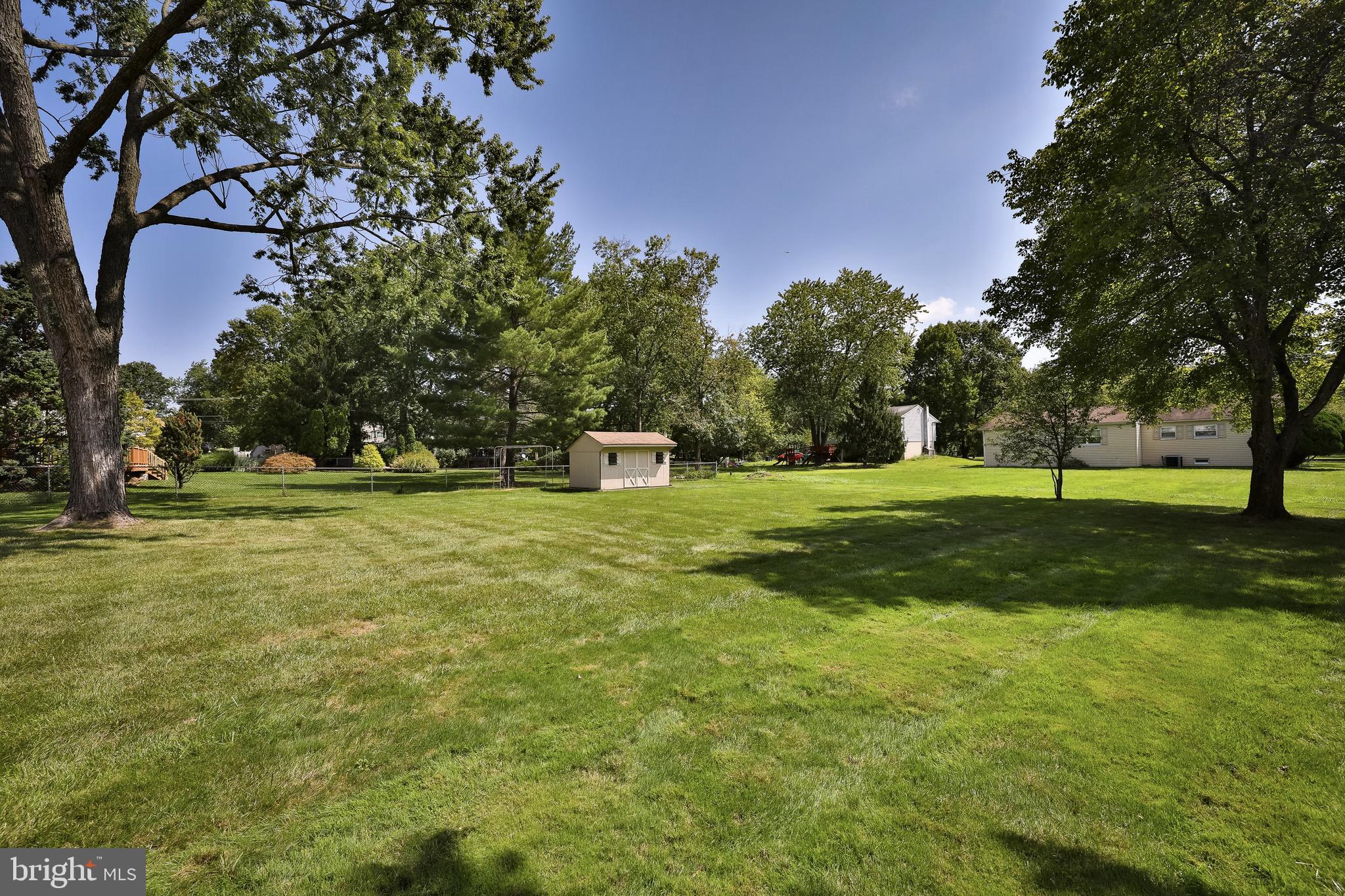 3218 Hayes Road Norristown, PA 19403 - Photo 24 of 24 Quiet Yard