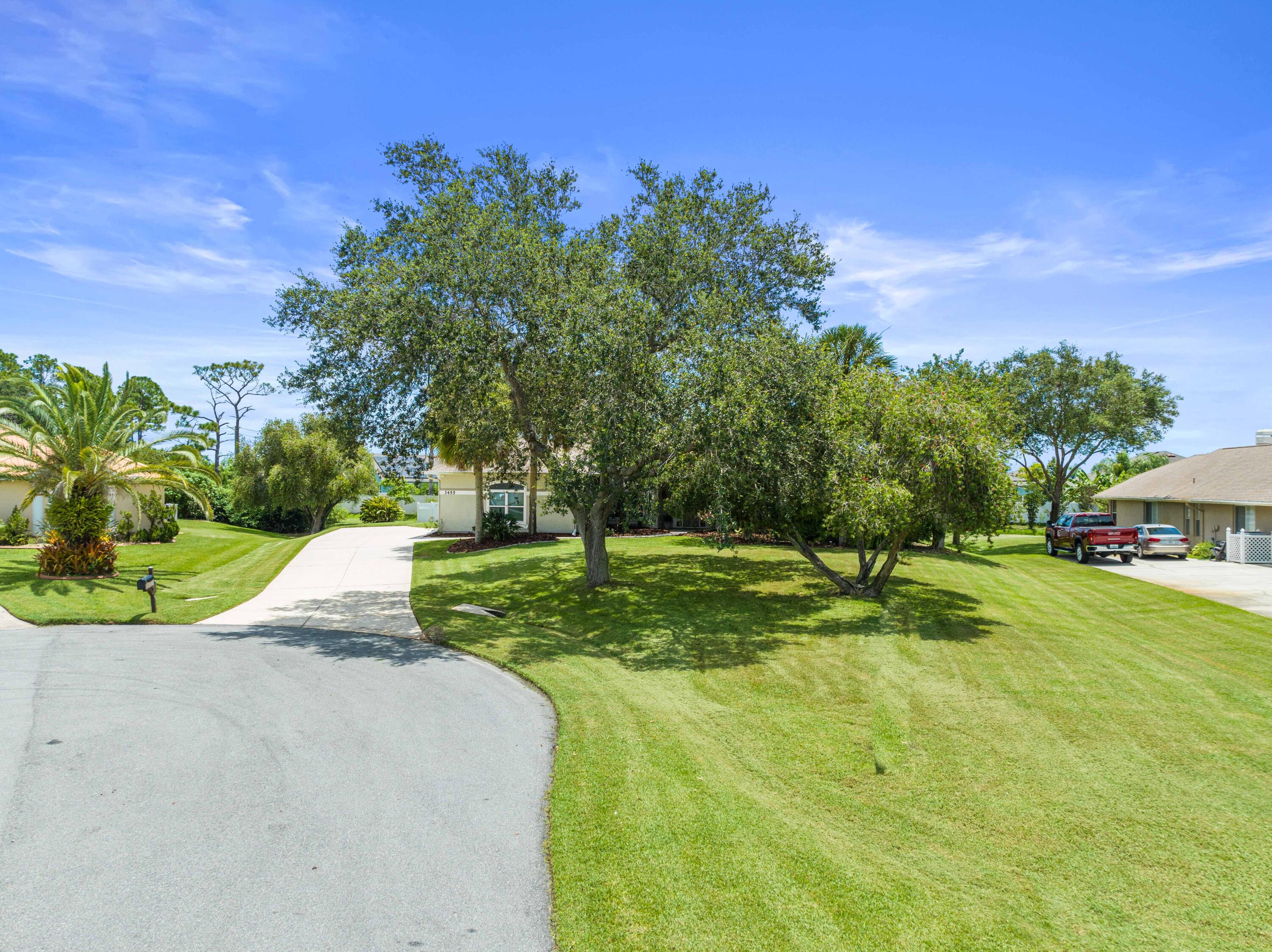 3455 Shady Run Road Melbourne, FL 32934 - Photo 28 of 47 a view of a house with a big yard