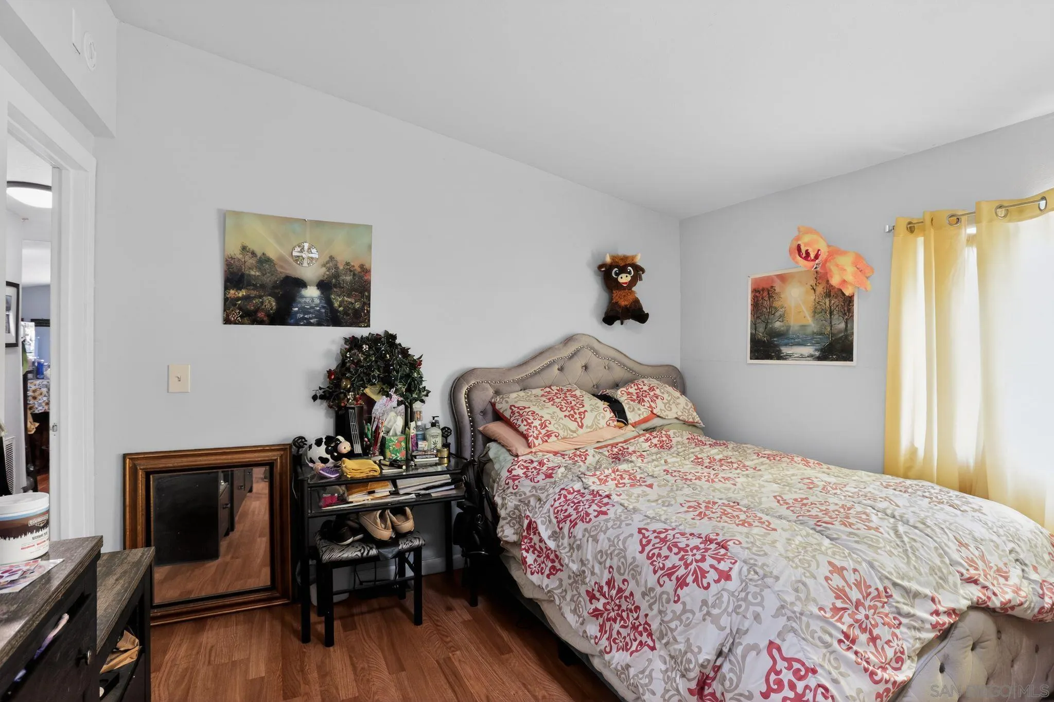 16522 Stagecoach Road Corning, CA 96021 - Photo 16 of 30 a bedroom with a bed and a workspace