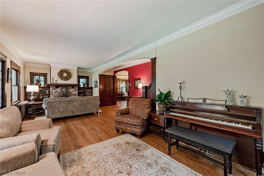 4682 Mayfield Road Cleveland, OH 44121 - Photo 9 of 32