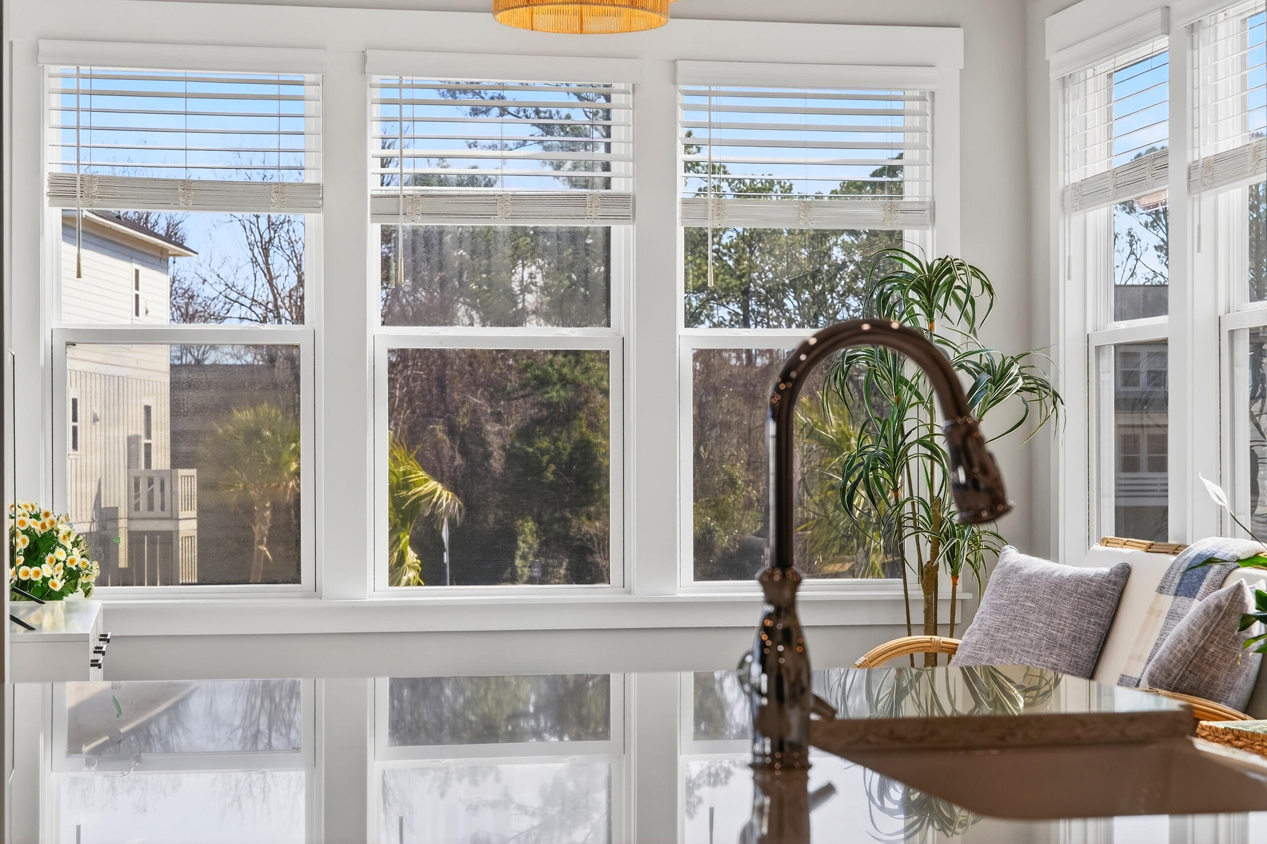 1464 Stratton Place Mount Pleasant, SC 29466 - Photo 25 of 86 Large sink