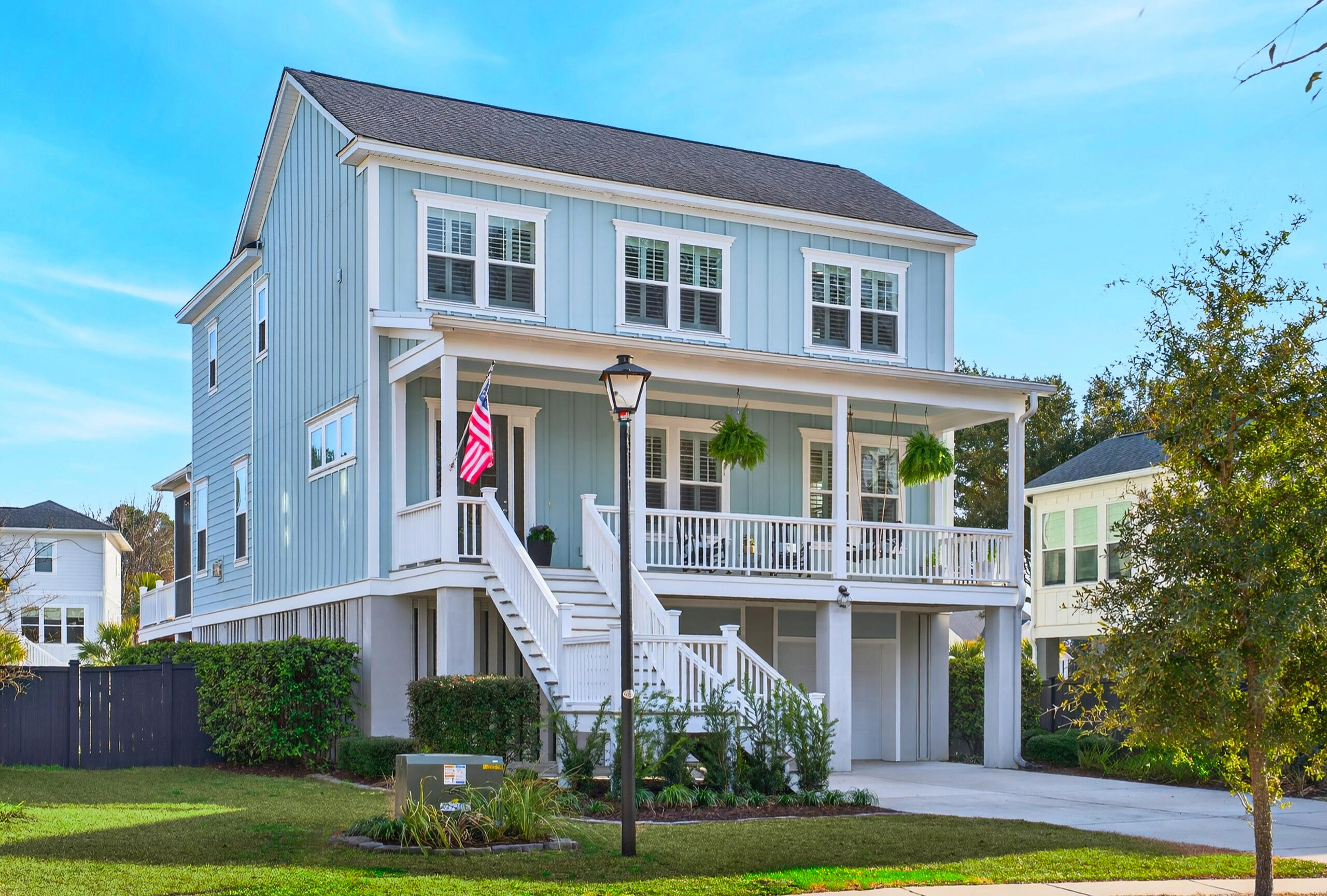 1464 Stratton Place Mount Pleasant, SC 29466 - Photo 4 of 86 Front of home
