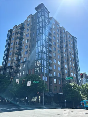 $349,950 | 2721 1st Avenue, Unit 103, Seattle, WA 98121