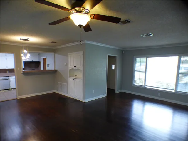 $278,900 | 3801 Sanger Avenue, Waco, TX 76710