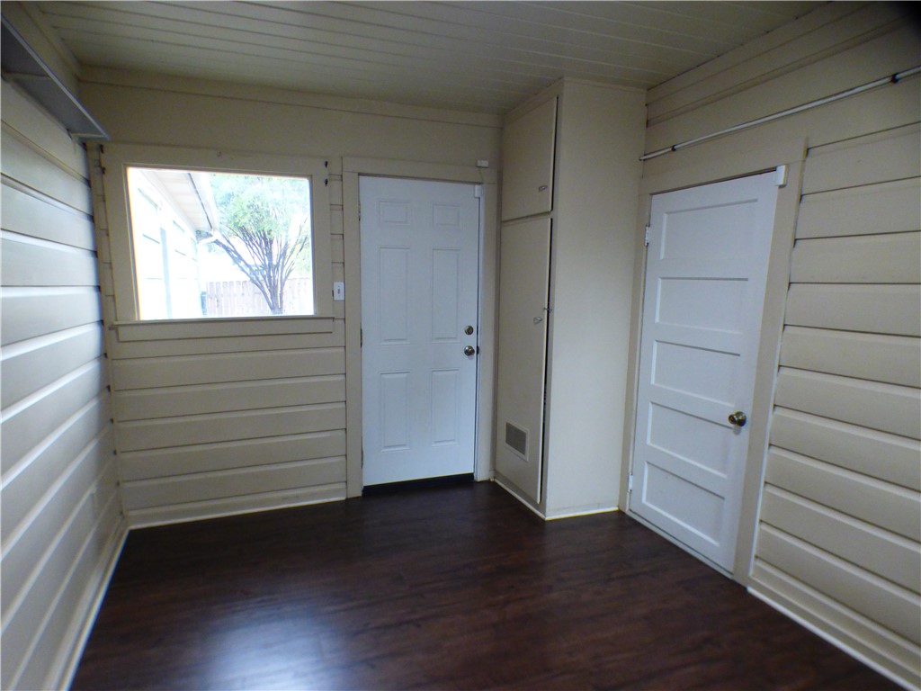 3801 Sanger Avenue Waco, TX 76710 - Photo 8 of 20