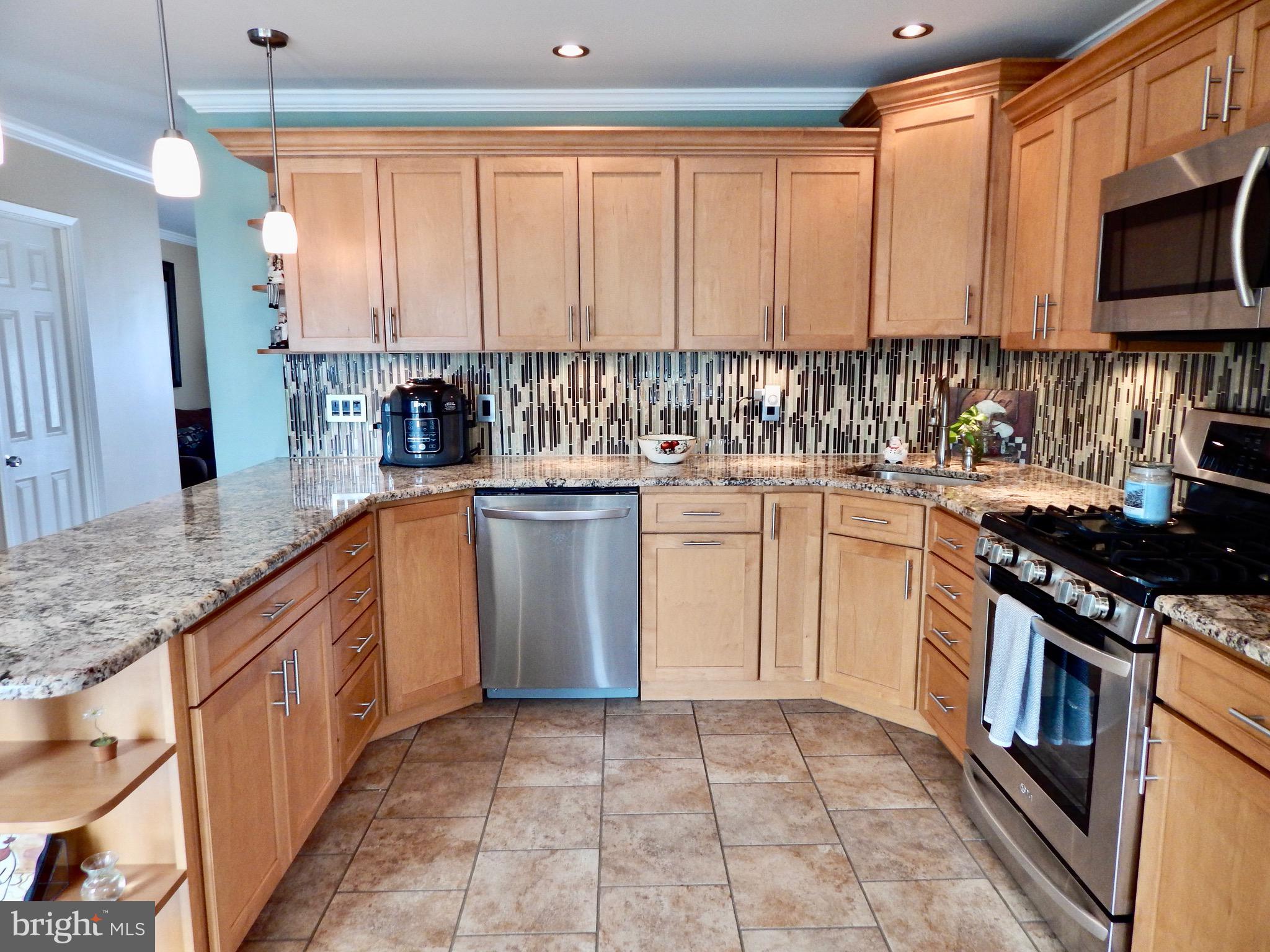 3207 Gurley Road Philadelphia, PA 19154 - Photo 10 of 45
