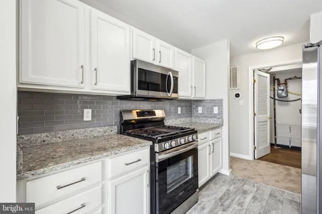 $385,000 | 7514 Snowpea Court, Unit G, Alexandria, VA 22306