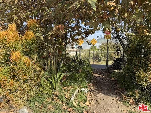 $2,995 | 2445 Harwood Street, Unit 2443, Los Angeles, CA 90031