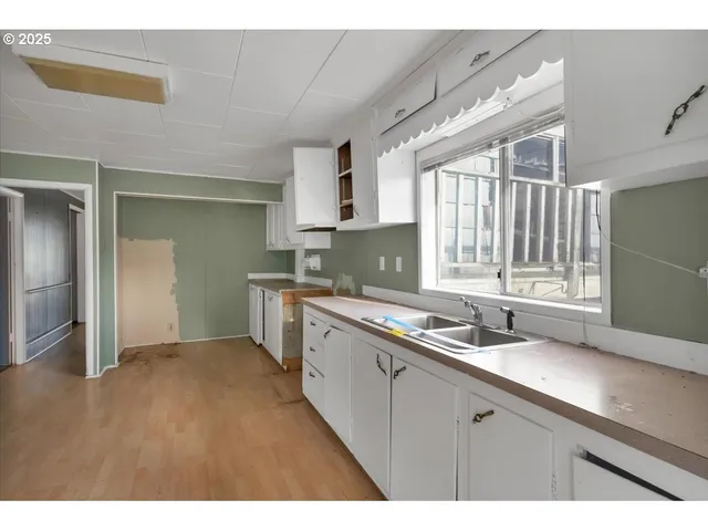 $324,900 | 1110 6th Avenue, Seaside, OR 97138