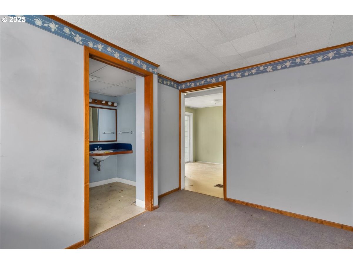 1110 6th Avenue Seaside, OR 97138 - Photo 24 of 48