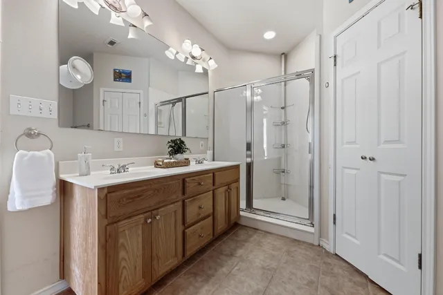 $660,000 | 11205 Oak Branch Drive, Austin, TX 78737