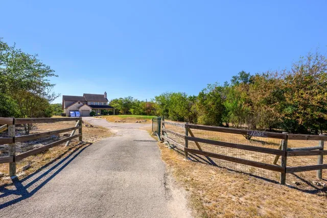 $660,000 | 11205 Oak Branch Drive, Austin, TX 78737