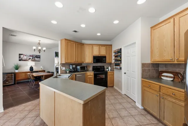 $660,000 | 11205 Oak Branch Drive, Austin, TX 78737