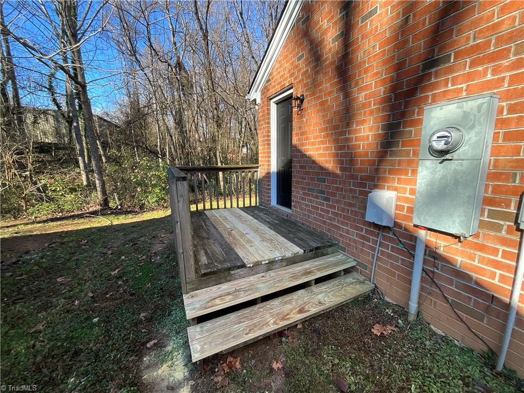 1506 Hidden Creek Terrace High Point, NC 27260 - Photo 16 of 18