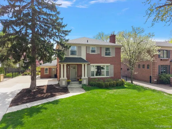 $797,000 | 1004 Wimbleton Drive, Birmingham, MI 48009