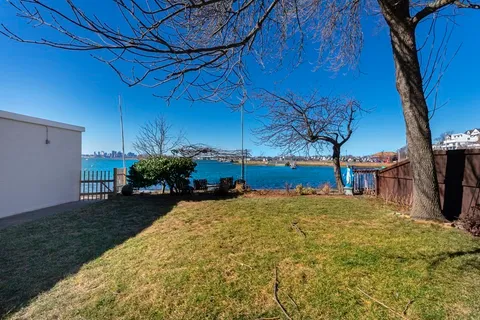 $2,300 | 789 Shirley Street, Unit 3, Winthrop, MA 02152