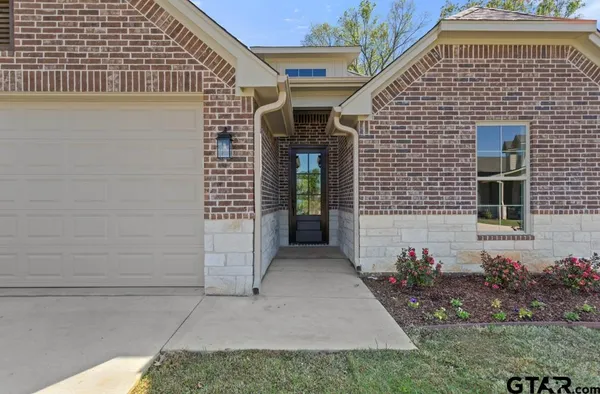 $359,999 | 492 Preston Rdg Drive, Tyler, TX 75703