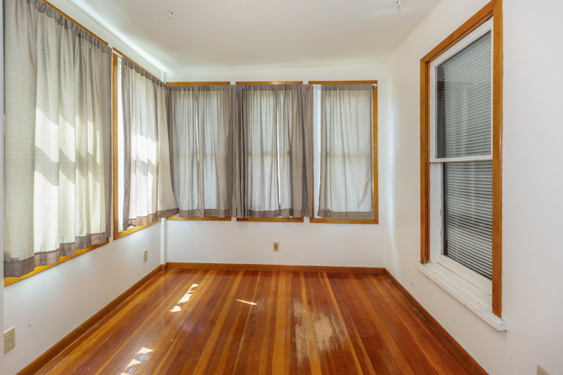 421 Prospect Street DeKalb, IL 60115 - Photo 19 of 37