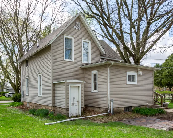 $209,000 | 421 Prospect Street, DeKalb, IL 60115