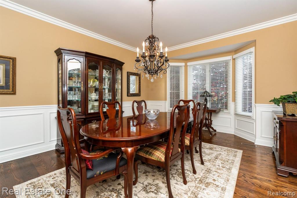 1577 Serene Court Rochester Hills, MI 48306 - Photo 5 of 38
