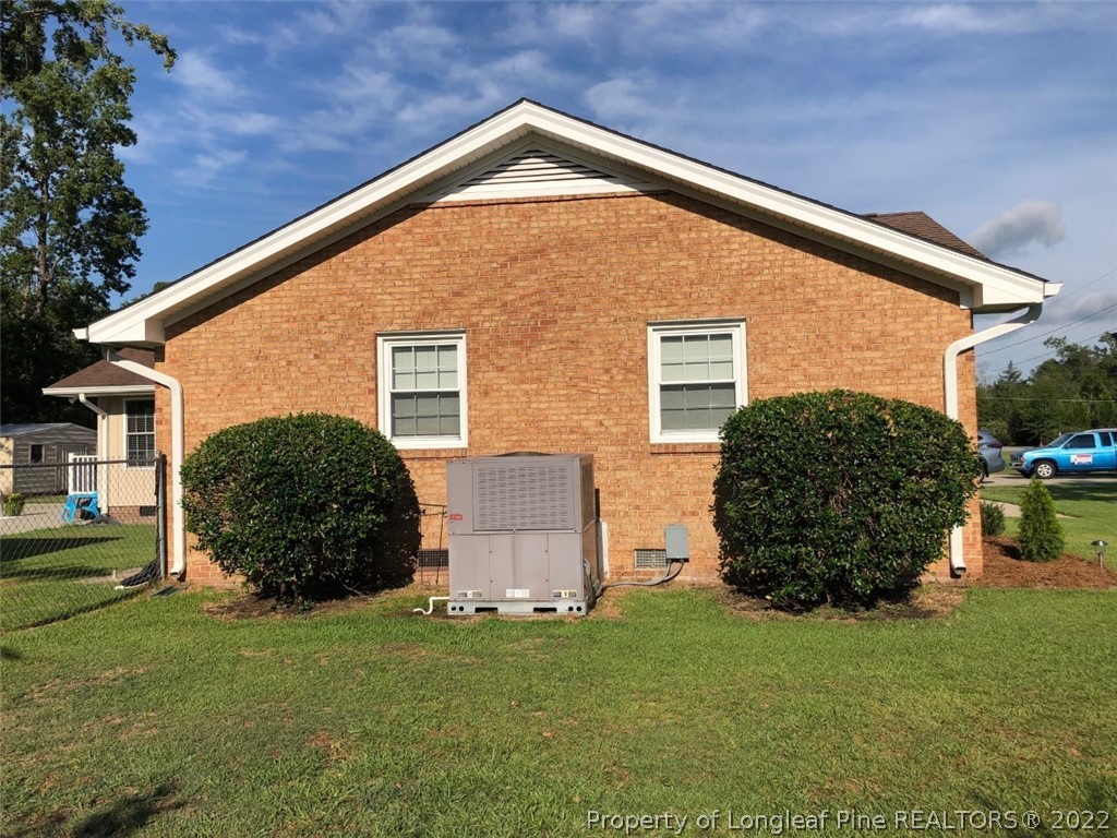 493 Robin Road Lumberton, NC 28358 - Photo 11 of 37 Gallery Image 11