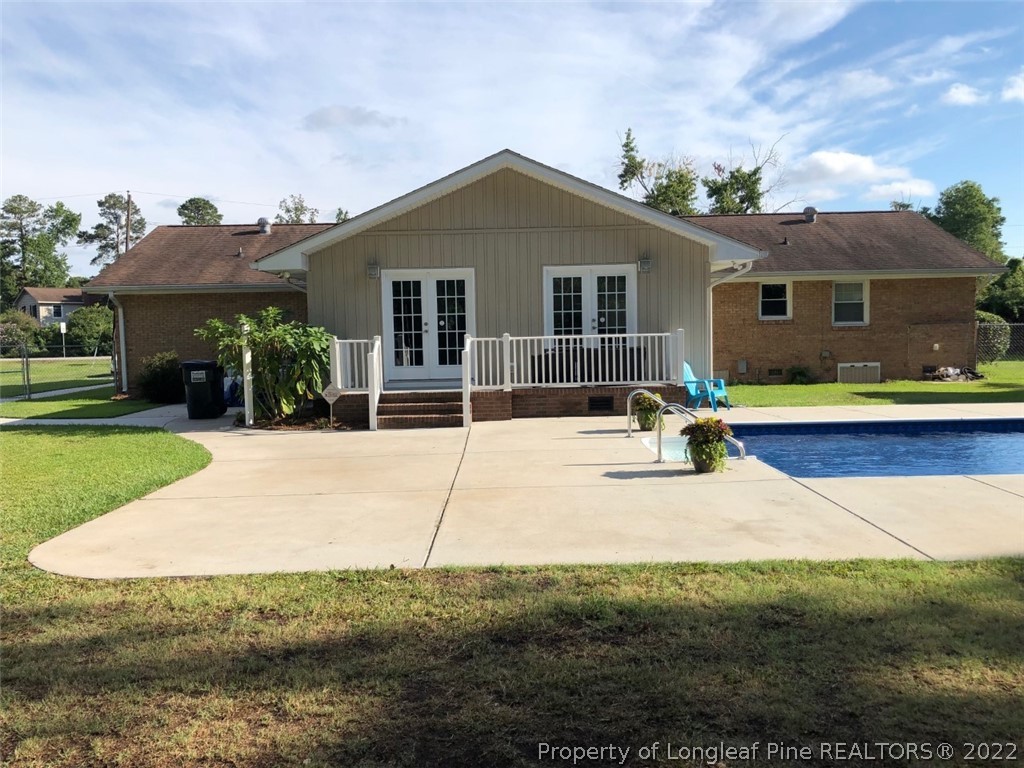 493 Robin Road Lumberton, NC 28358 - Photo 2 of 37 Gallery Image 2