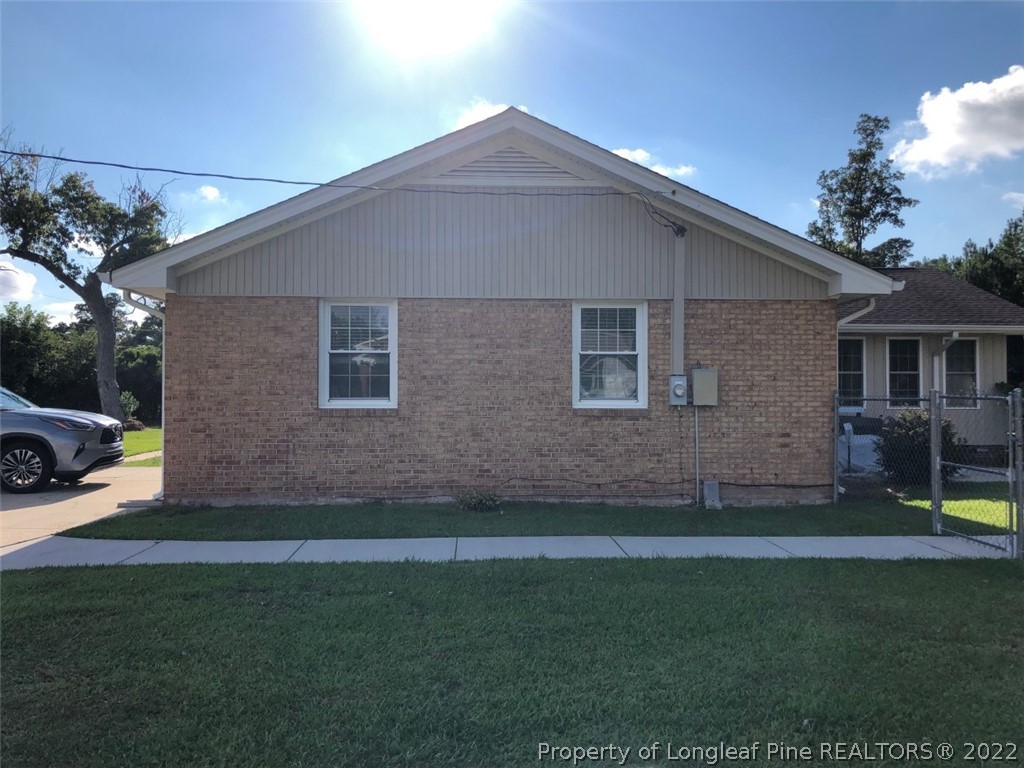 493 Robin Road Lumberton, NC 28358 - Photo 10 of 37 Gallery Image 10
