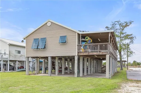 $262,000 | 4814 Jean Lafitte Boulevard, Lafitte, LA 70067