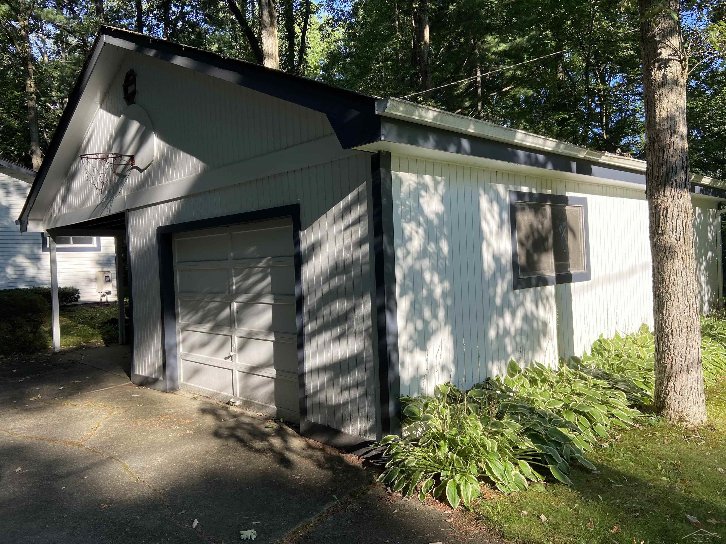 3784 South Towerline Road Bridgeport, MI 48722 - Photo 17 of 23