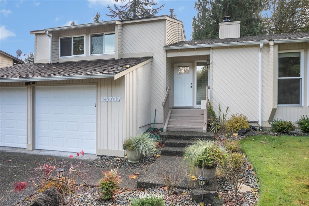 15707 Southeast 166th Place Renton, WA 98058 - Photo 2 of 24 Gallery Image 2