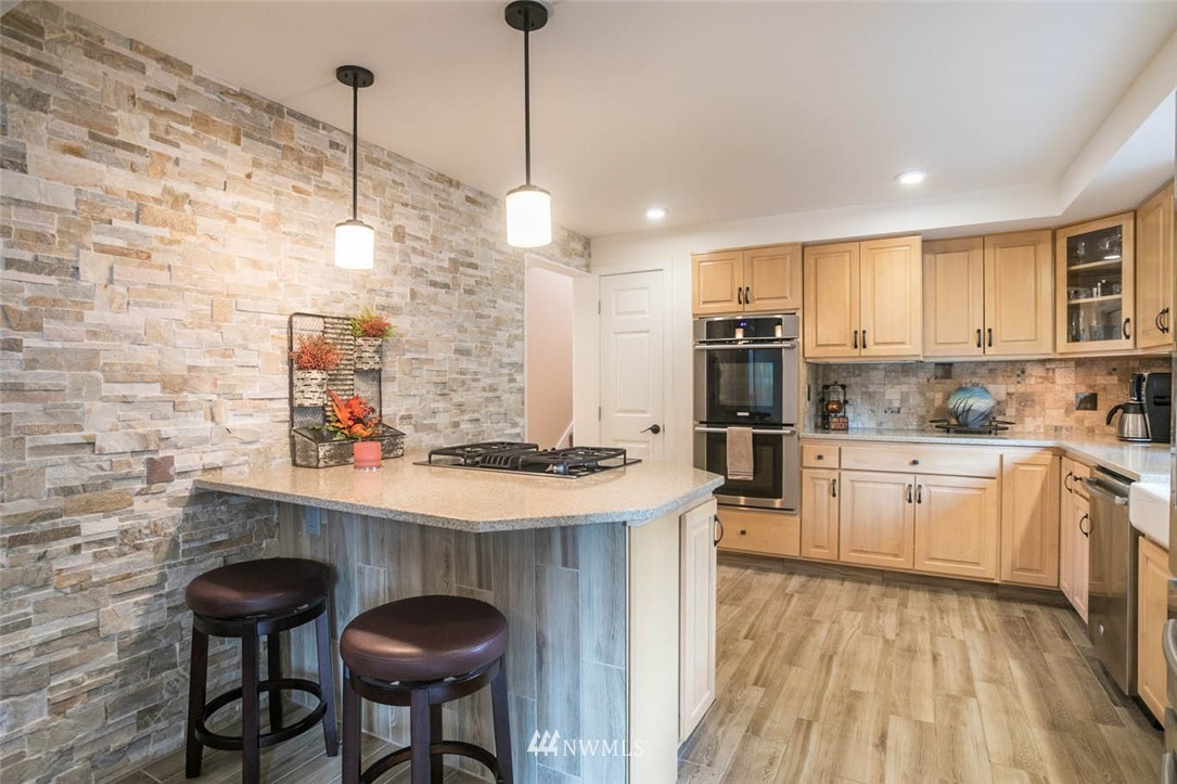 15707 Southeast 166th Place Renton, WA 98058 - Photo 11 of 24 Gallery Image 11