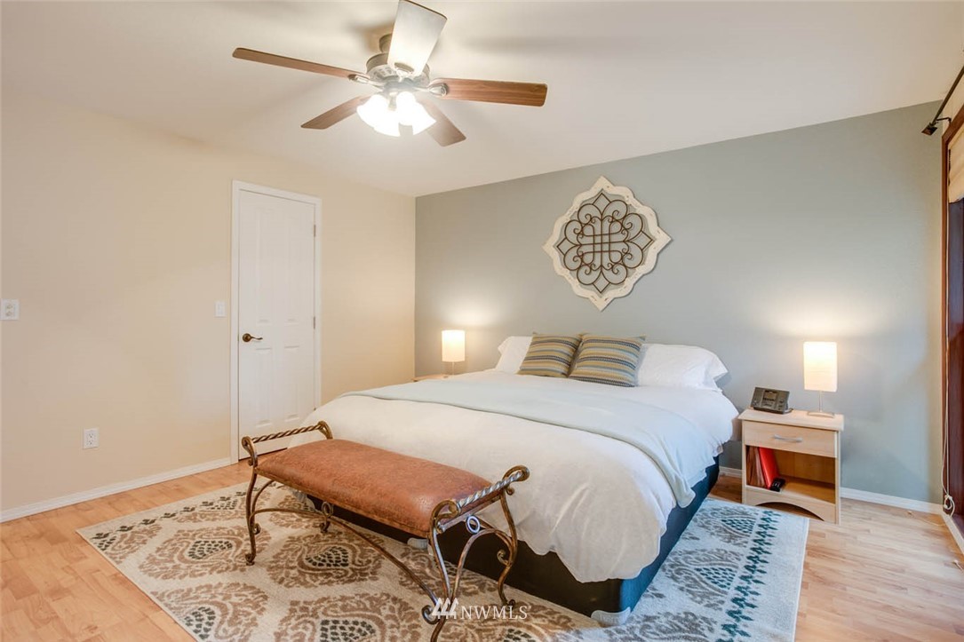 15707 Southeast 166th Place Renton, WA 98058 - Photo 16 of 24 Gallery Image 16