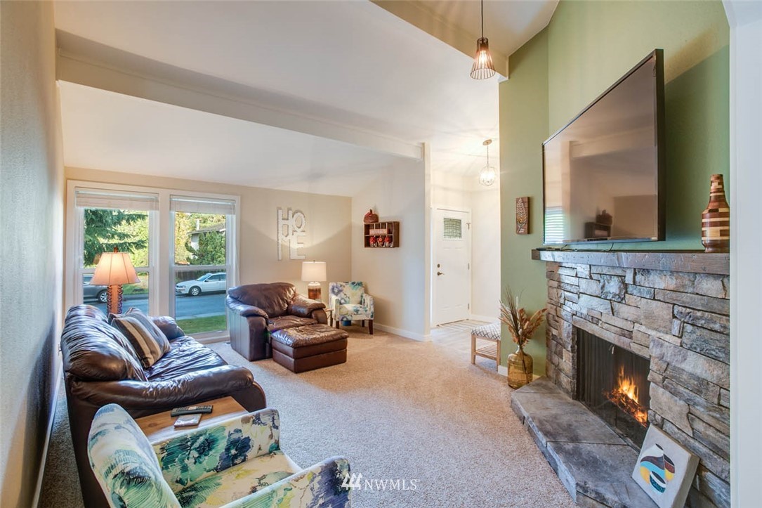 15707 Southeast 166th Place Renton, WA 98058 - Photo 8 of 24 Gallery Image 8