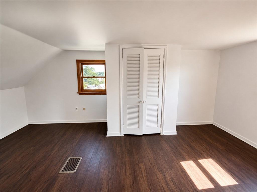 1046 Hastie Road Pittsburgh, PA 15234 - Photo 10 of 23 Gallery Image 10