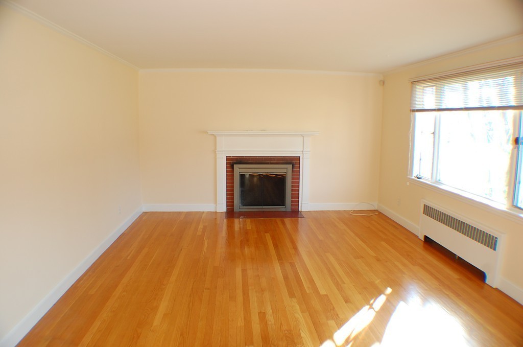 82 Russell Road Framingham, MA 01702 - Photo 2 of 24 Gallery Image 2