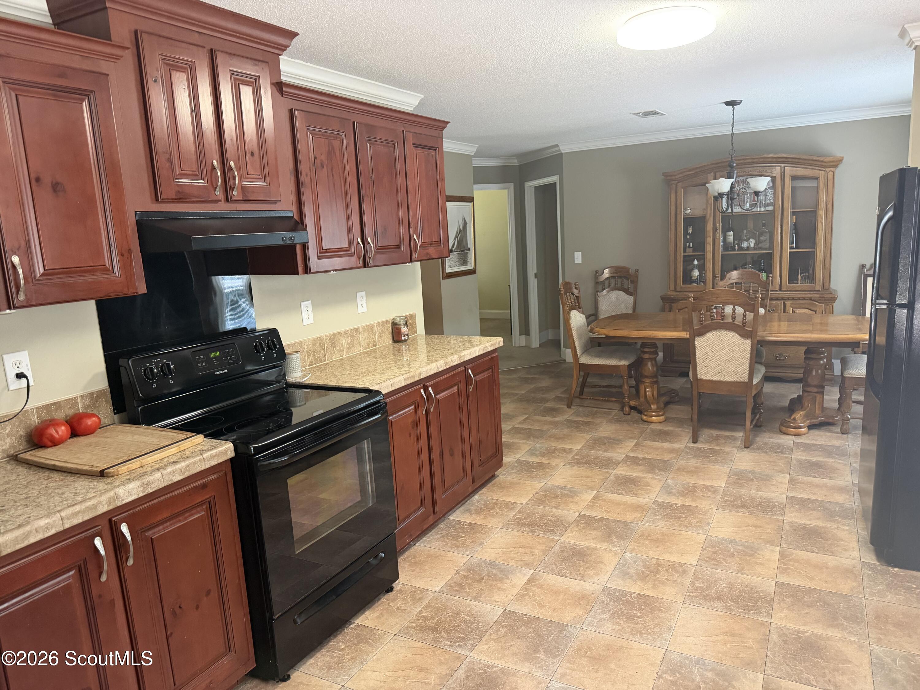 1214 Azalea Road Northeast Townsend, GA 31331 - Photo 11 of 24 Kitchen n dining