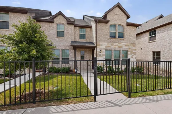 $366,000 | 6040 Bursey Road, Watauga, TX 76148