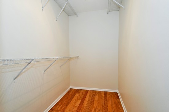 6033 North Sheridan Road, Unit 6G Chicago, IL 60660 - Photo 8 of 10