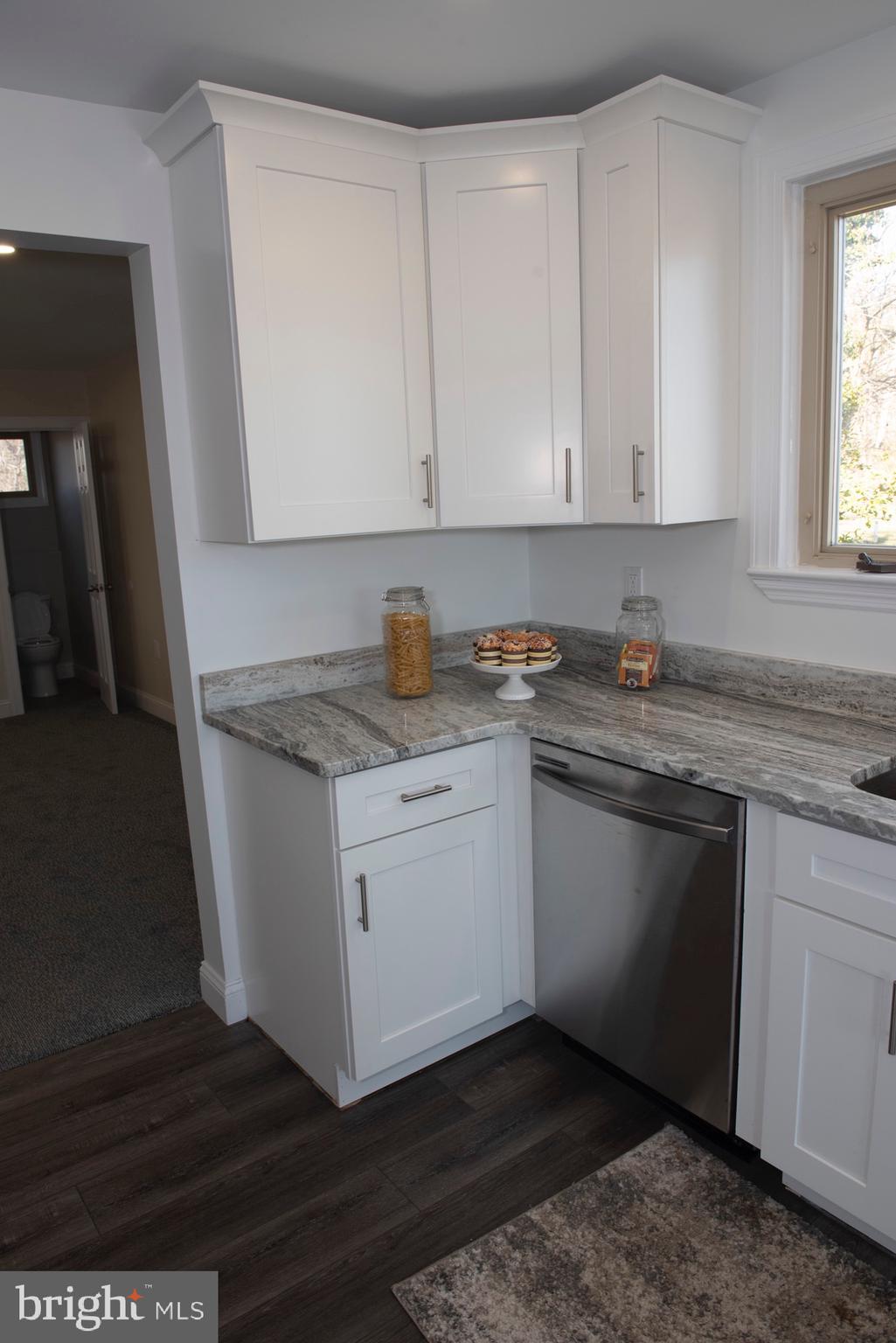 1069 Clayton Road Williamstown, NJ 08094 - Photo 14 of 31 Gallery Image 14