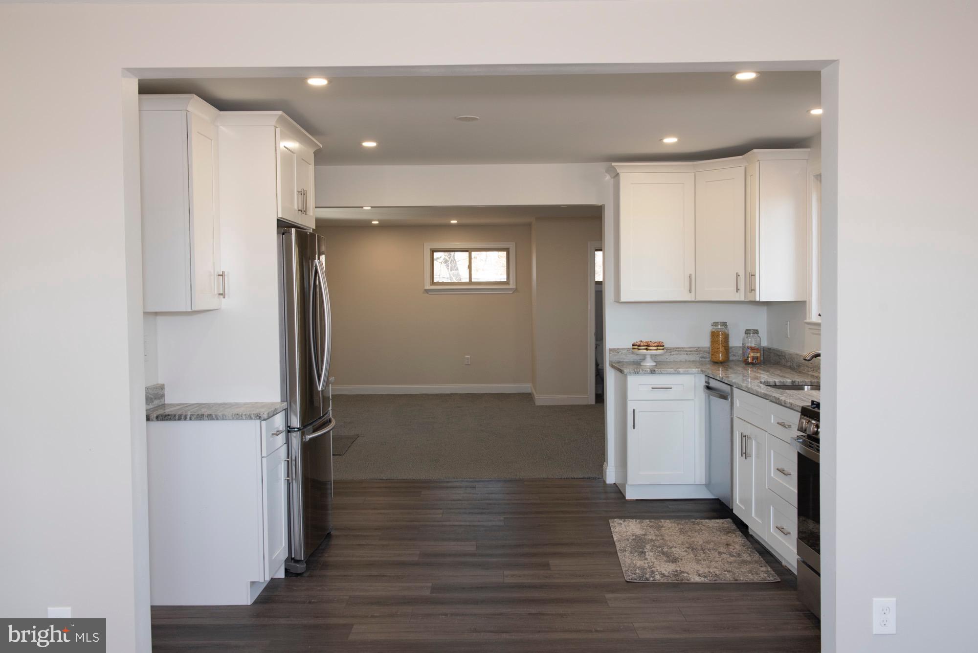 1069 Clayton Road Williamstown, NJ 08094 - Photo 8 of 31 Gallery Image 8